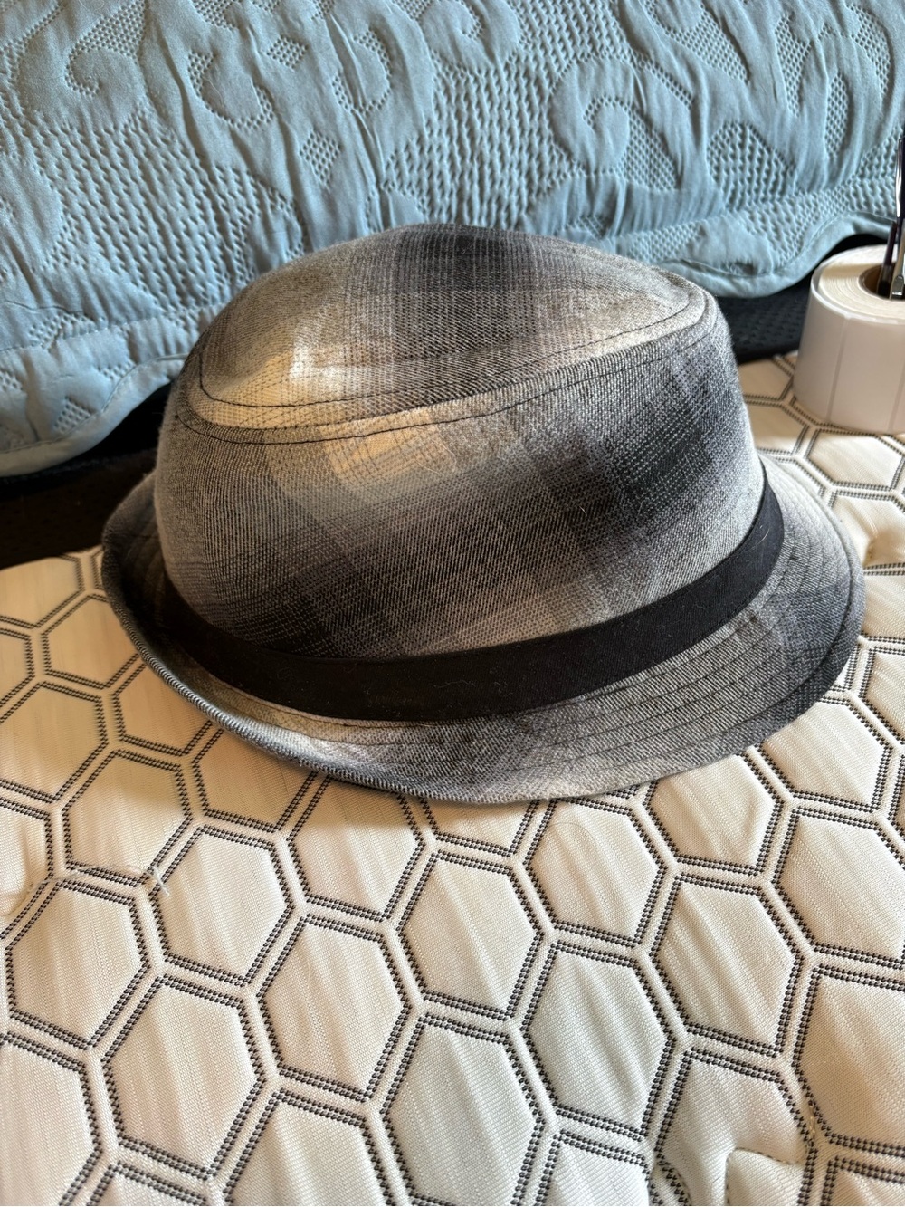 Urban Pipeline Men's Gray Plaid Fedora Hat with Black Band